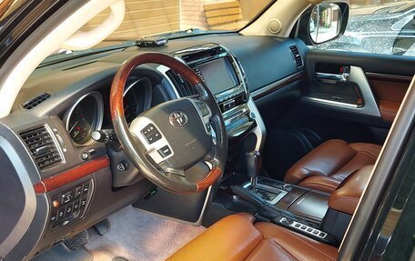 Toyota Land Cruiser 200, 2015 год, 5 600 000 рублей, 8 фотография