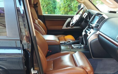 Toyota Land Cruiser 200, 2015 год, 5 600 000 рублей, 9 фотография