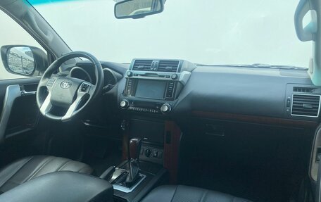 Toyota Land Cruiser Prado 150 рестайлинг 2, 2015 год, 3 550 000 рублей, 14 фотография