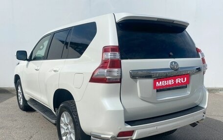 Toyota Land Cruiser Prado 150 рестайлинг 2, 2015 год, 3 550 000 рублей, 7 фотография