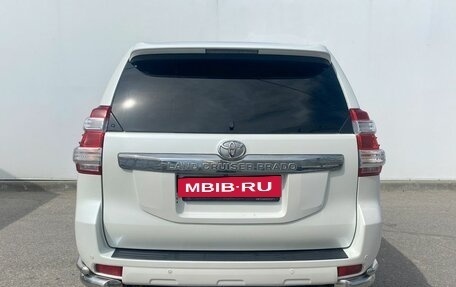 Toyota Land Cruiser Prado 150 рестайлинг 2, 2015 год, 3 550 000 рублей, 6 фотография
