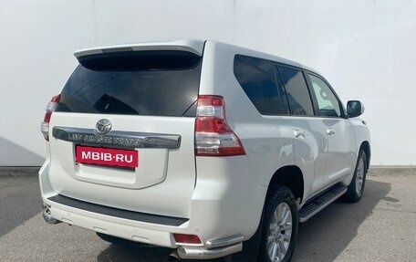 Toyota Land Cruiser Prado 150 рестайлинг 2, 2015 год, 3 550 000 рублей, 5 фотография