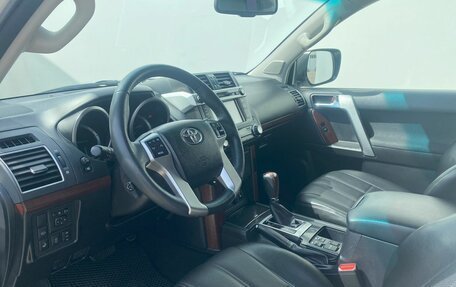 Toyota Land Cruiser Prado 150 рестайлинг 2, 2015 год, 3 550 000 рублей, 23 фотография