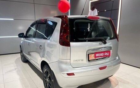 Nissan Note II рестайлинг, 2010 год, 700 000 рублей, 7 фотография