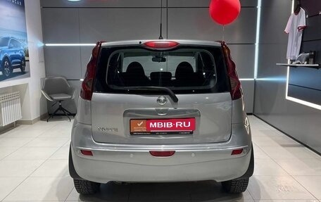 Nissan Note II рестайлинг, 2010 год, 700 000 рублей, 6 фотография