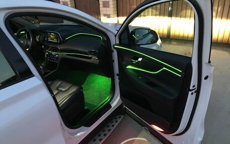 Hyundai Santa Fe IV, 2018 год, 3 080 000 рублей, 13 фотография