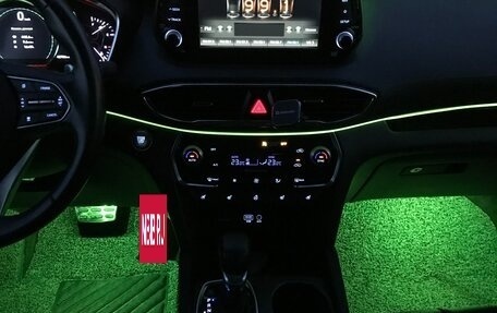 Hyundai Santa Fe IV, 2018 год, 3 080 000 рублей, 15 фотография