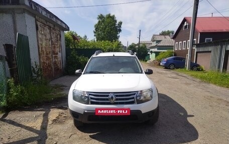 Renault Duster I рестайлинг, 2015 год, 830 000 рублей, 2 фотография