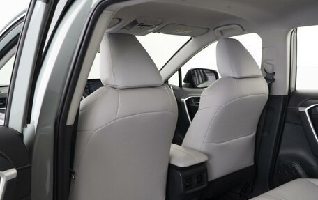Toyota RAV4, 2019 год, 3 187 590 рублей, 11 фотография
