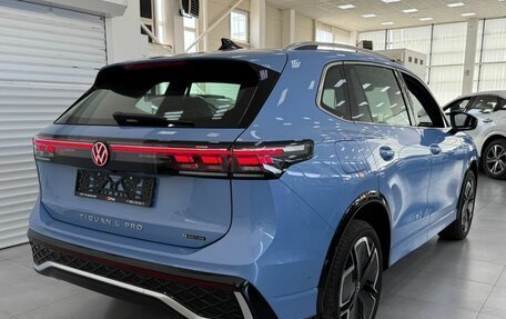 Volkswagen Tiguan, 2024 год, 4 799 000 рублей, 4 фотография