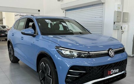 Volkswagen Tiguan, 2024 год, 4 799 000 рублей, 3 фотография