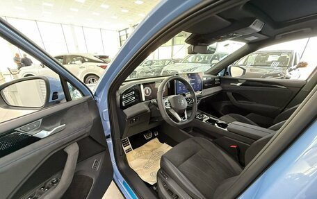 Volkswagen Tiguan, 2024 год, 4 799 000 рублей, 8 фотография