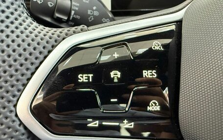 Volkswagen Tiguan, 2024 год, 4 799 000 рублей, 18 фотография