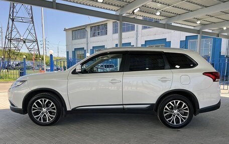 Mitsubishi Outlander III рестайлинг 3, 2015 год, 1 649 000 рублей, 2 фотография