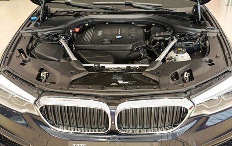 BMW 5 серия, 2018 год, 3 465 000 рублей, 11 фотография