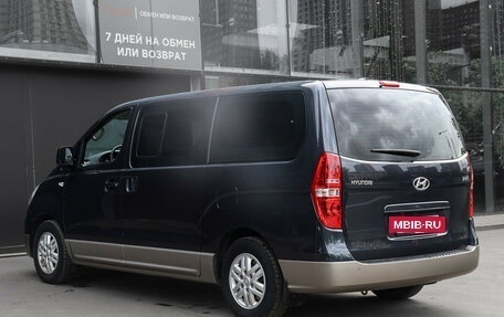 Hyundai H-1 II рестайлинг, 2016 год, 2 599 000 рублей, 7 фотография
