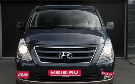 Hyundai H-1 II рестайлинг, 2016 год, 2 599 000 рублей, 2 фотография