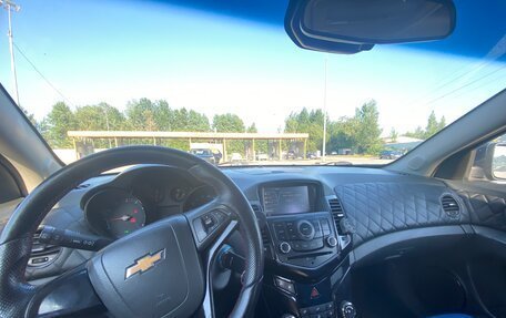 Chevrolet Cruze II, 2010 год, 600 000 рублей, 9 фотография