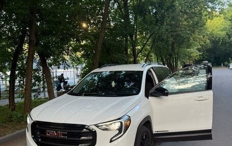 GMC Terrain, 2021 год, 1 650 000 рублей, 2 фотография