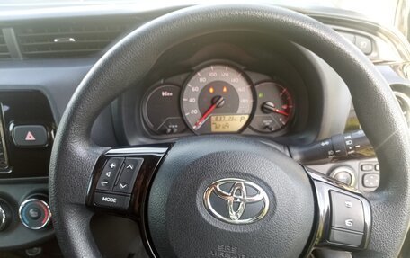 Toyota Vitz, 2019 год, 1 270 000 рублей, 6 фотография