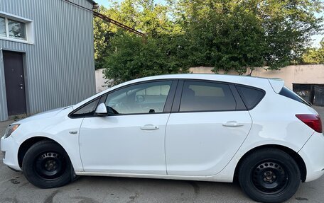 Opel Astra J, 2012 год, 530 000 рублей, 5 фотография