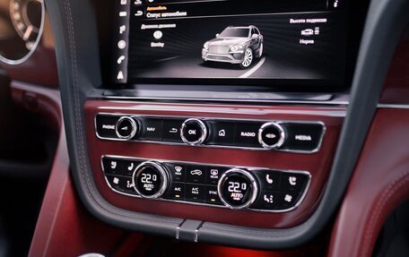 Bentley Bentayga I, 2025 год, 49 000 000 рублей, 16 фотография