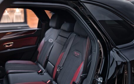 Bentley Bentayga I, 2025 год, 49 000 000 рублей, 14 фотография
