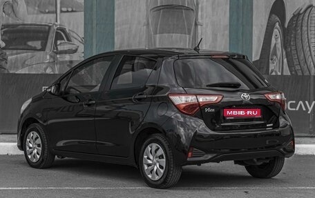 Toyota Vitz, 2018 год, 1 249 000 рублей, 2 фотография