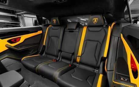 Lamborghini Urus I, 2025 год, 47 000 000 рублей, 33 фотография