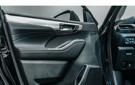 Toyota Highlander, 2025 год, 5 550 000 рублей, 24 фотография