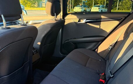 Mercedes-Benz C-Класс, 2011 год, 1 500 000 рублей, 6 фотография