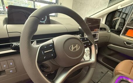 Hyundai Staria, 2024 год, 8 450 000 рублей, 15 фотография