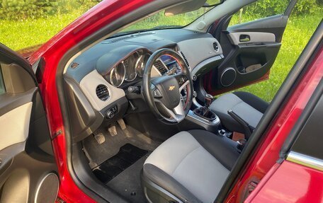 Chevrolet Cruze II, 2011 год, 700 000 рублей, 8 фотография
