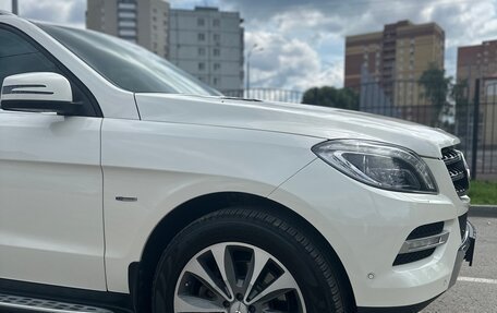 Mercedes-Benz M-Класс, 2012 год, 3 000 000 рублей, 4 фотография