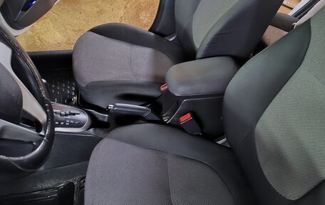 Hyundai Solaris II рестайлинг, 2013 год, 760 000 рублей, 10 фотография