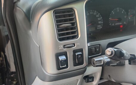 Mitsubishi Pajero Sport II рестайлинг, 2006 год, 1 250 000 рублей, 4 фотография