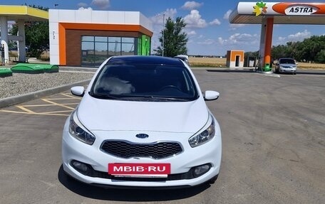 KIA cee'd III, 2013 год, 1 370 000 рублей, 8 фотография