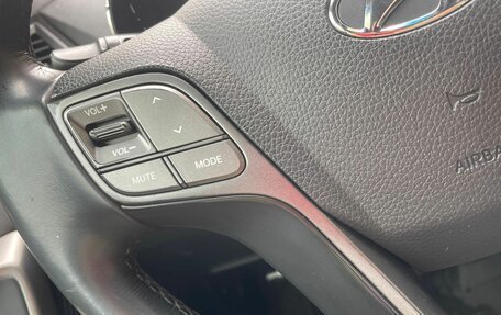 Hyundai Santa Fe III рестайлинг, 2018 год, 2 365 000 рублей, 8 фотография