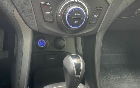 Hyundai Santa Fe III рестайлинг, 2018 год, 2 365 000 рублей, 10 фотография