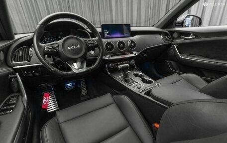 KIA Stinger I, 2022 год, 3 150 000 рублей, 9 фотография