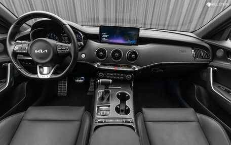 KIA Stinger I, 2022 год, 3 150 000 рублей, 10 фотография
