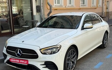 Mercedes-Benz E-Класс, 2020 год, 3 500 000 рублей, 2 фотография