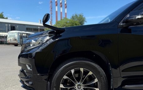Toyota Land Cruiser Prado 150 рестайлинг 2, 2020 год, 5 100 000 рублей, 4 фотография