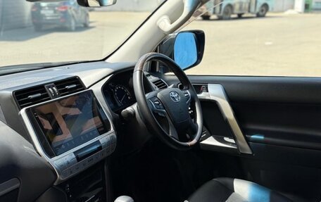 Toyota Land Cruiser Prado 150 рестайлинг 2, 2020 год, 5 100 000 рублей, 9 фотография