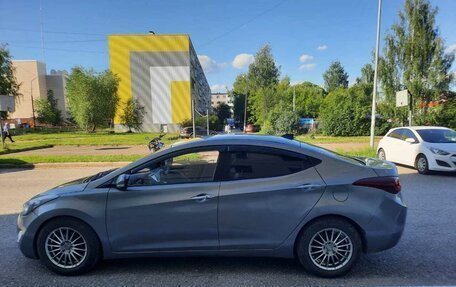 Hyundai Avante, 2011 год, 850 000 рублей, 4 фотография