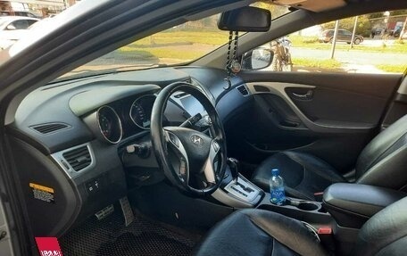 Hyundai Avante, 2011 год, 850 000 рублей, 5 фотография