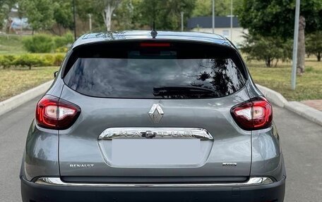 Renault Kaptur I рестайлинг, 2017 год, 1 480 000 рублей, 5 фотография