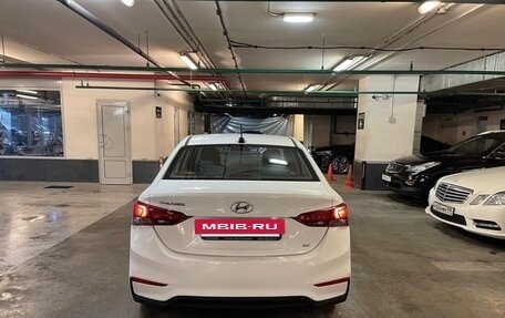Hyundai Solaris II рестайлинг, 2017 год, 1 200 000 рублей, 3 фотография
