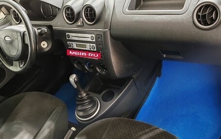 Ford Fiesta, 2005 год, 380 000 рублей, 14 фотография