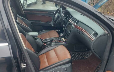 Skoda Superb III рестайлинг, 2012 год, 680 000 рублей, 10 фотография